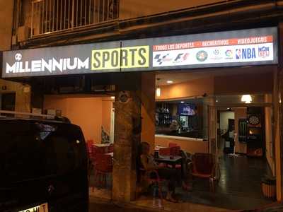 Delorean Vintage Bar