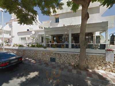 Bar C. B's-los Toneles