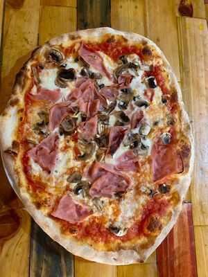 La Romantica Ristorante & Pizzeria