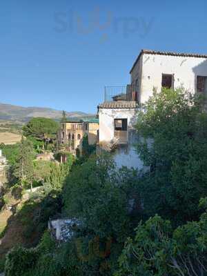 La Pilastra Del Torero