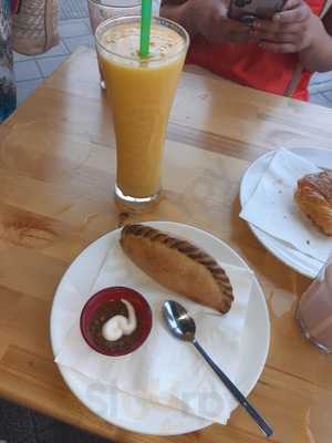 Salteñería Don Simón