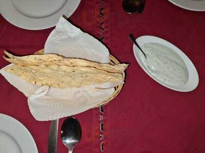 Restaurant Hola Nepal