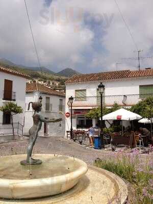 The Terrace Fountain Square
