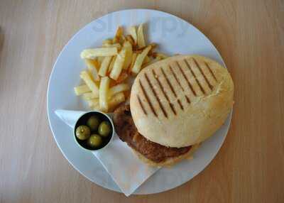 Mica Restaurante & Lounge