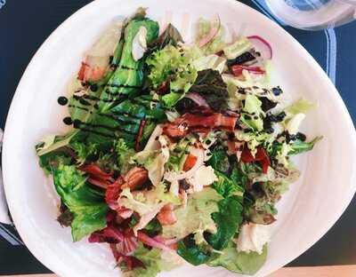 Mica Restaurante & Lounge