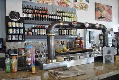 Mica Restaurante & Lounge