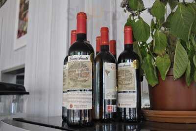 Mica Restaurante & Lounge