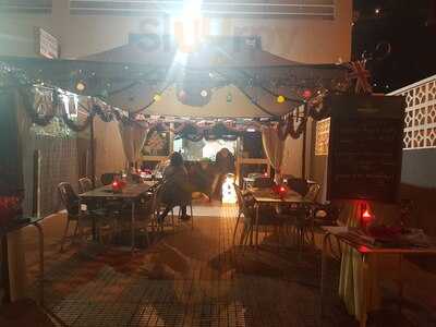 7 Keys  Bar & Bistro