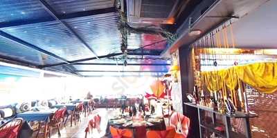 Dunia Restaurant Shisha Lounge