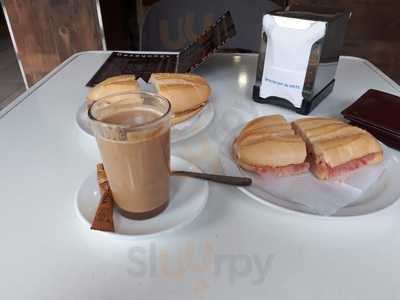 Cafeteria La Galeona - Photo 8