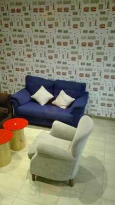 La Bienvenida Cafe & Deli