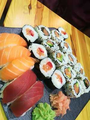 Ostreria & Sushi De Mercado