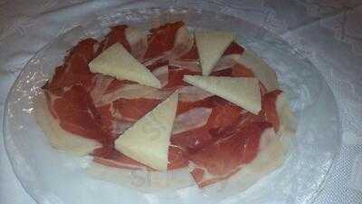 Miguel And Restaurant-hostel Juani