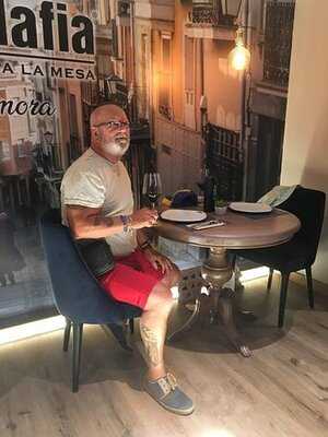 La Mafia Se Sienta A La Mesa