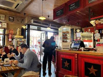 Taberna El Papelón Menéndez Y Pelayo