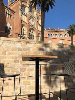 1902 Café Modernista