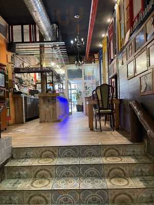 Alo Beirut Restaurante Libanés