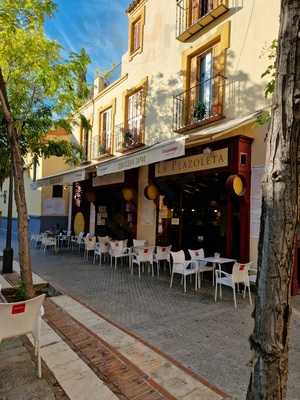 La Plazoleta Bar