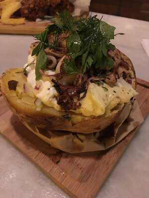 La Paisana De Casa Gracia