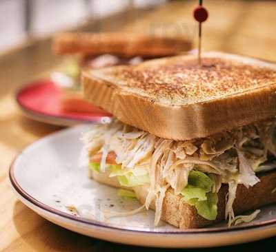 Las Palmeras Foodie & Coffee