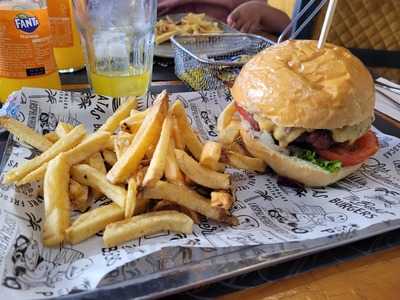 Las Palmeras Foodie & Coffee