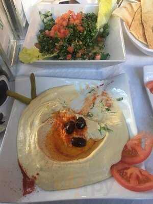 Reina Cleopatra, Pasteleria Teteria Siria