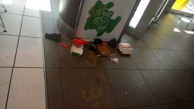 Mcdonals Sevilla Este