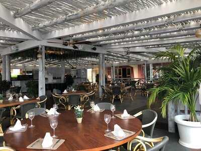 Oasis Restaurante & Terraza