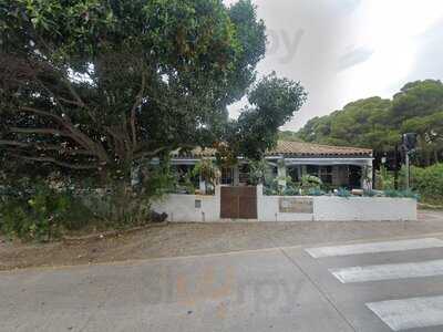 Petit Bistro Sta Barbara