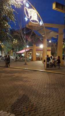 Kiosko Hombre De Piedra