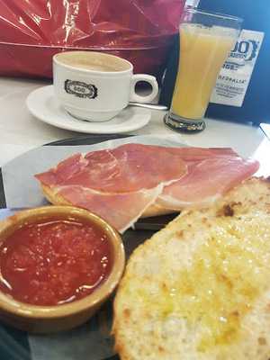 100 Montaditos Antonio Val