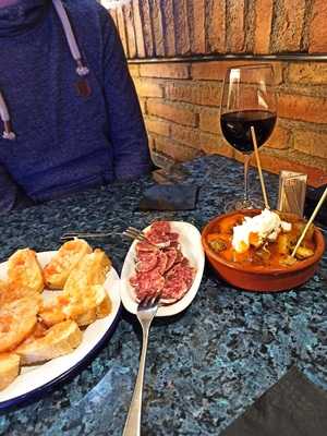 Casa Mariol Wine Bar