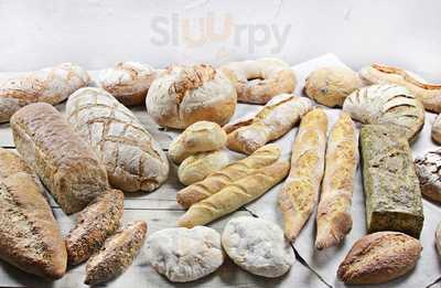 Crustum Panem Bridge And Pellón