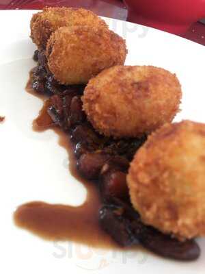 Ola Ola Food Coffee & Drinks