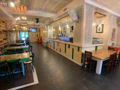 El Jardín Gastro Pub