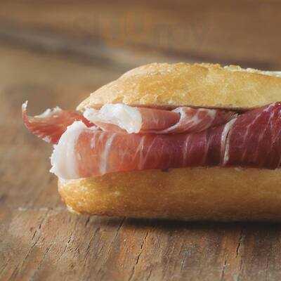 100 Montaditos Black Edition