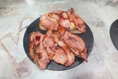 Bar Restaurante Kuarto Pino