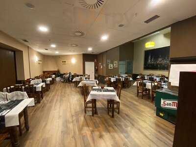 Los Porches De Augusta