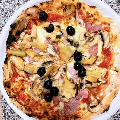 Italian Kitchen Marbella