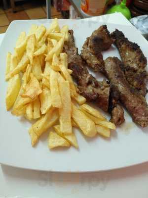 Bar Cafería El Revuelo