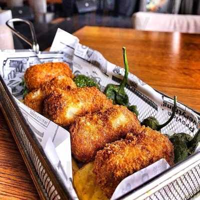 Happy Rock Bar&grill