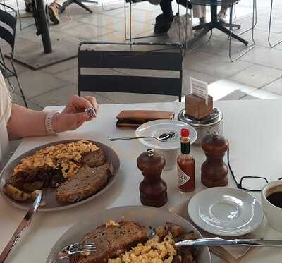 Federal Cafe Parlament