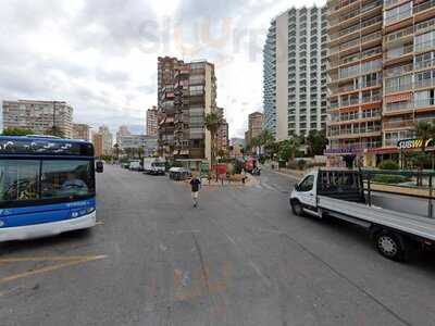 Taj Mahal Indian Restaurant & Takeway 24 Hours