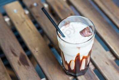 Santos Sandwiches & Salads