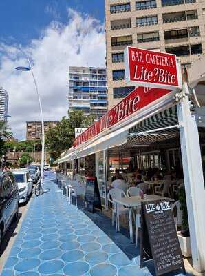 Cafeteria Lite Bite