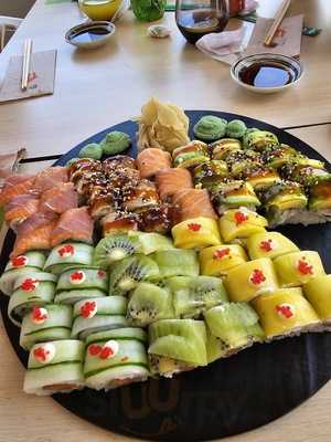Fushi Family Sushi