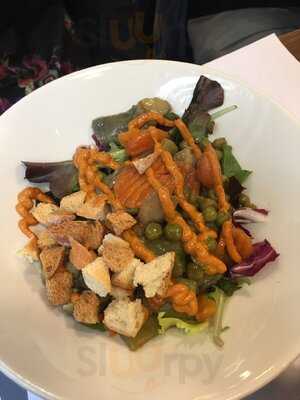 Pablo's Breads, Food & Drinks