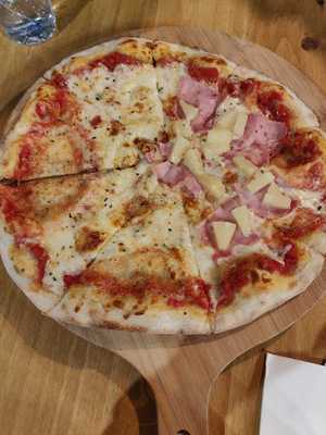 Pizzería Plaza Di Napoli