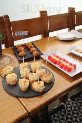 Bodega Canalla - Vermouths & Vinyls