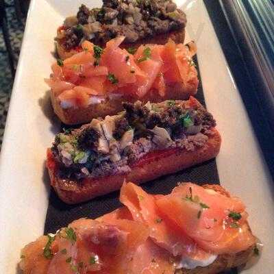 Bodega Canalla - Vermouths & Vinyls